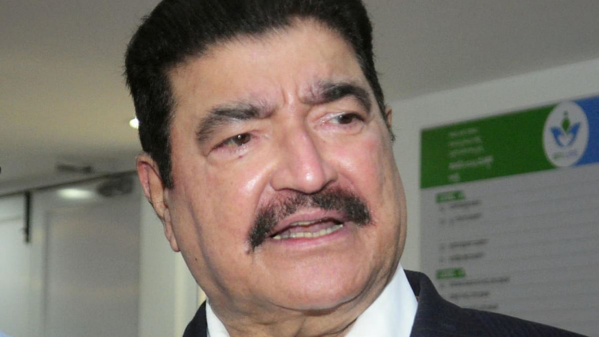 B R Shetty blames vested interests for his downfall