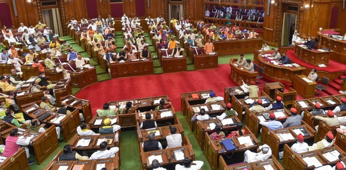 Samajwadi Party members walk out of Uttar Pradesh Assembly over issue of cane price