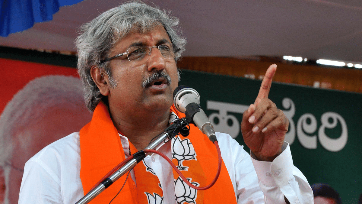 Shiv Sena raising Karnataka border issue to divert attention, says Udasi