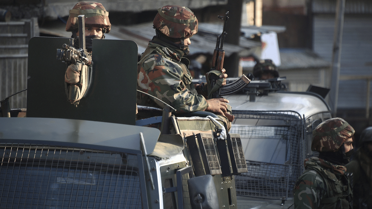 2 CRPF personnel killed, 2 injured in Srinagar LeT attack