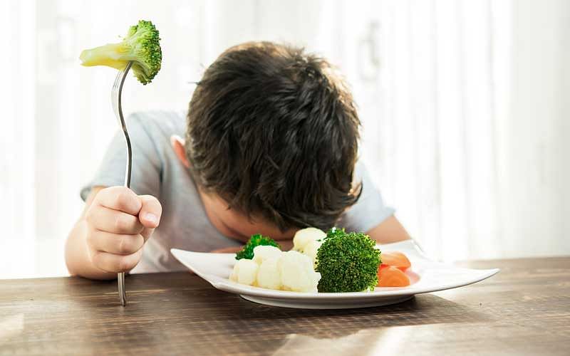 Skinny side up: More children on crash diet