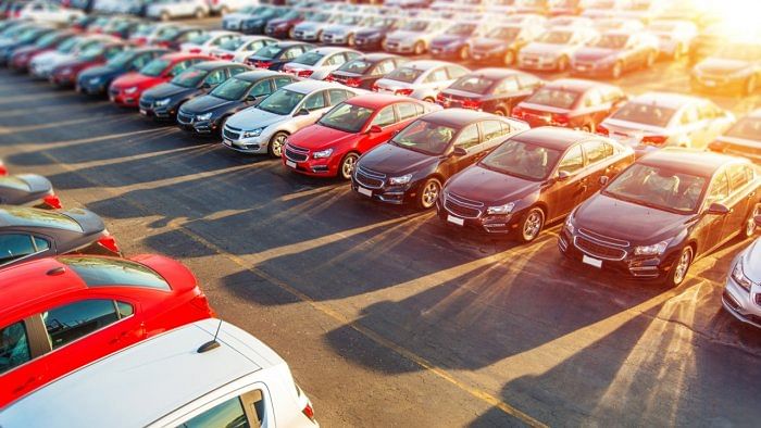 Passenger vehicle retail sales rise 28%, two-wheeler registrations dip 35% in March: FADA