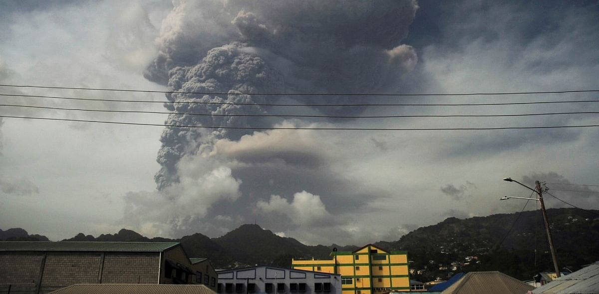 Huge explosion rocks St. Vincent as volcano keeps erupting
