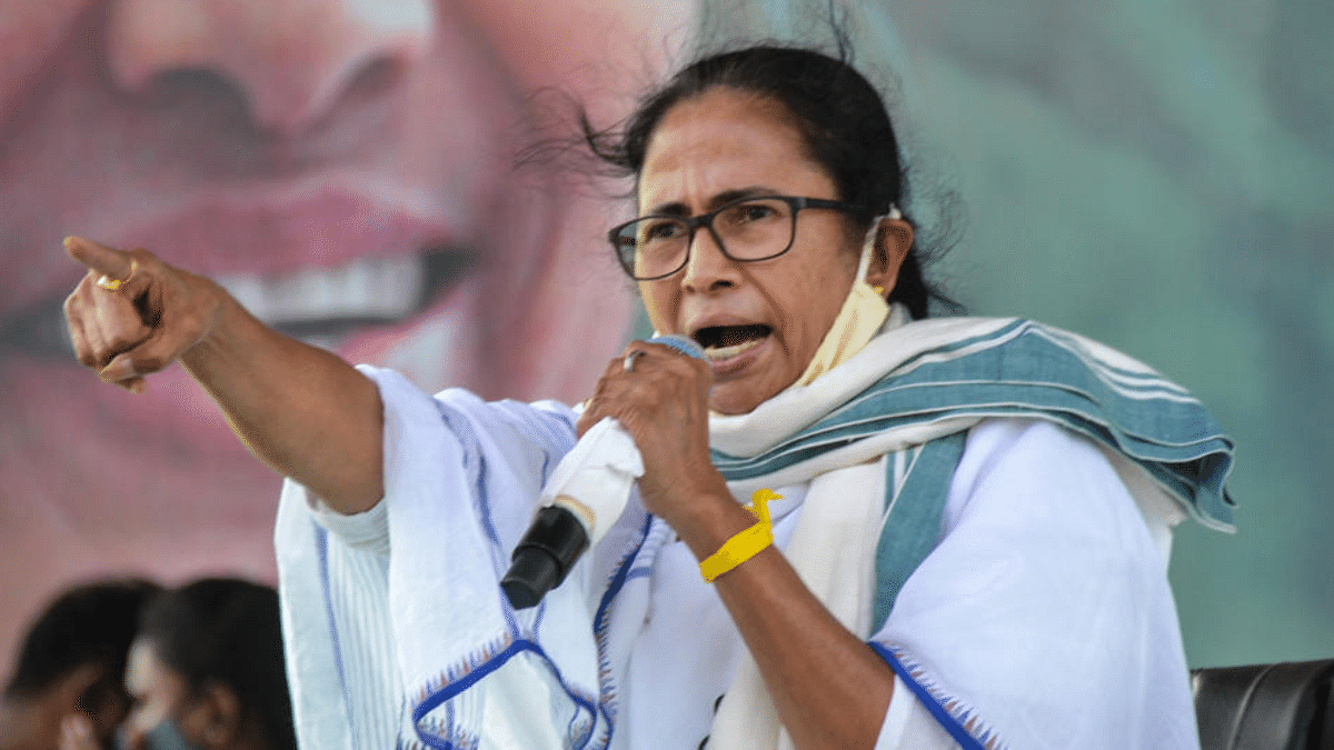 Shortage of oxygen becomes fresh bone of contention between Mamata and Centre