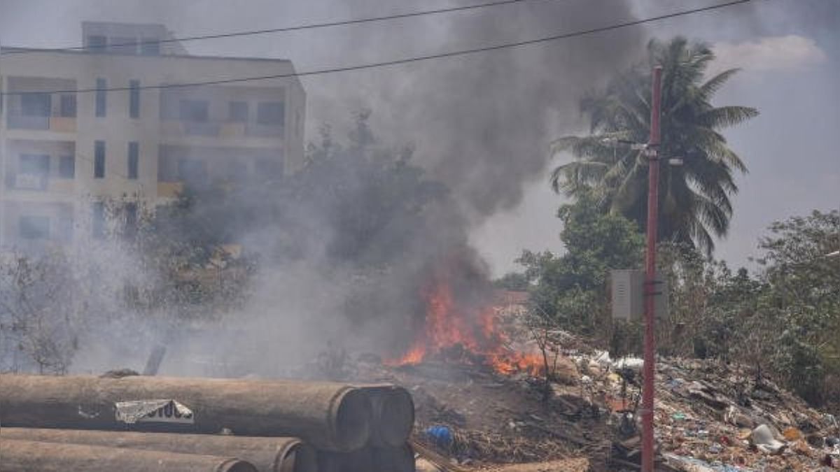 Collective effort must to halt waste burning