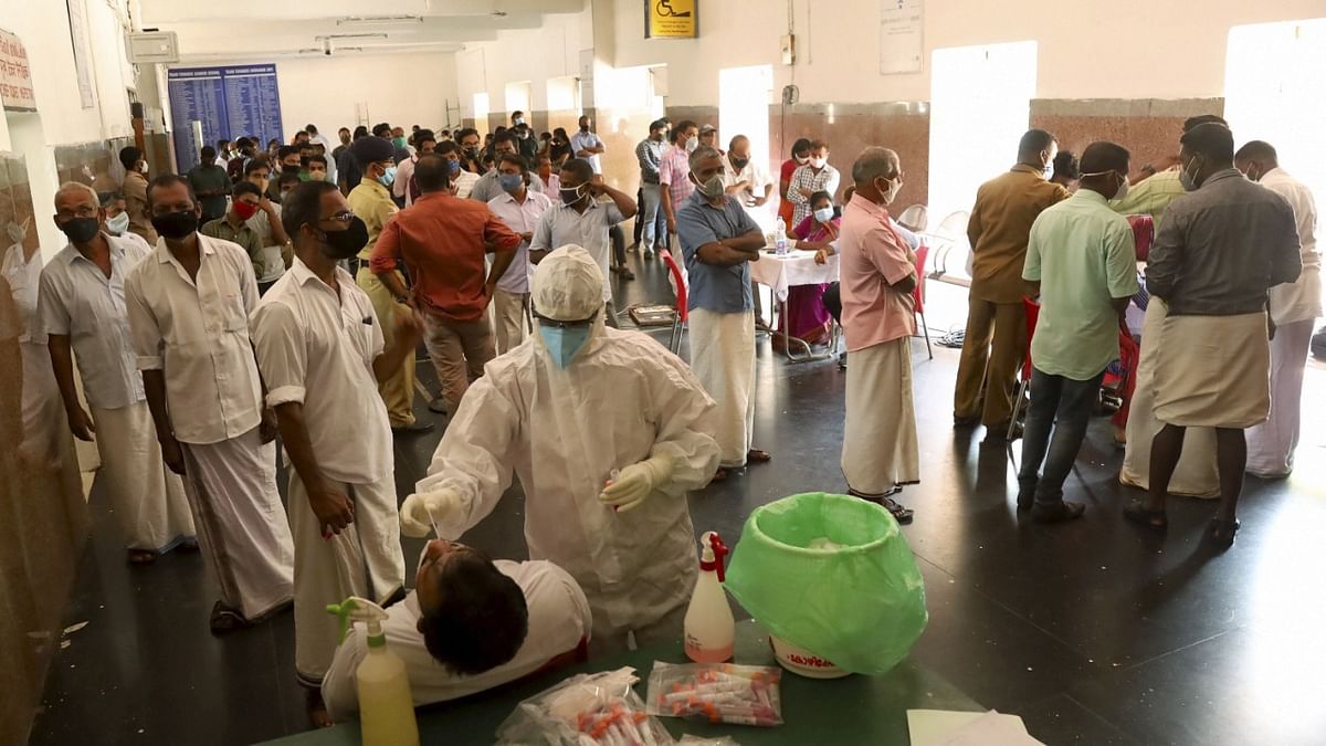 Kerala's active Covid-19 cases double, cross 2-lakh mark in one week