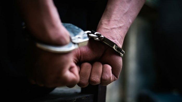 Man on parole from Kerala goes back to jail after dacoity in Kodagu