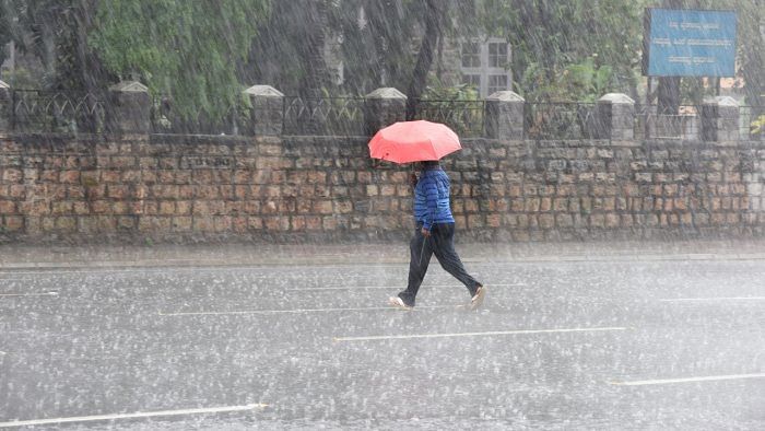 Monsoon likely to hit Indian coast around May 31: IMD