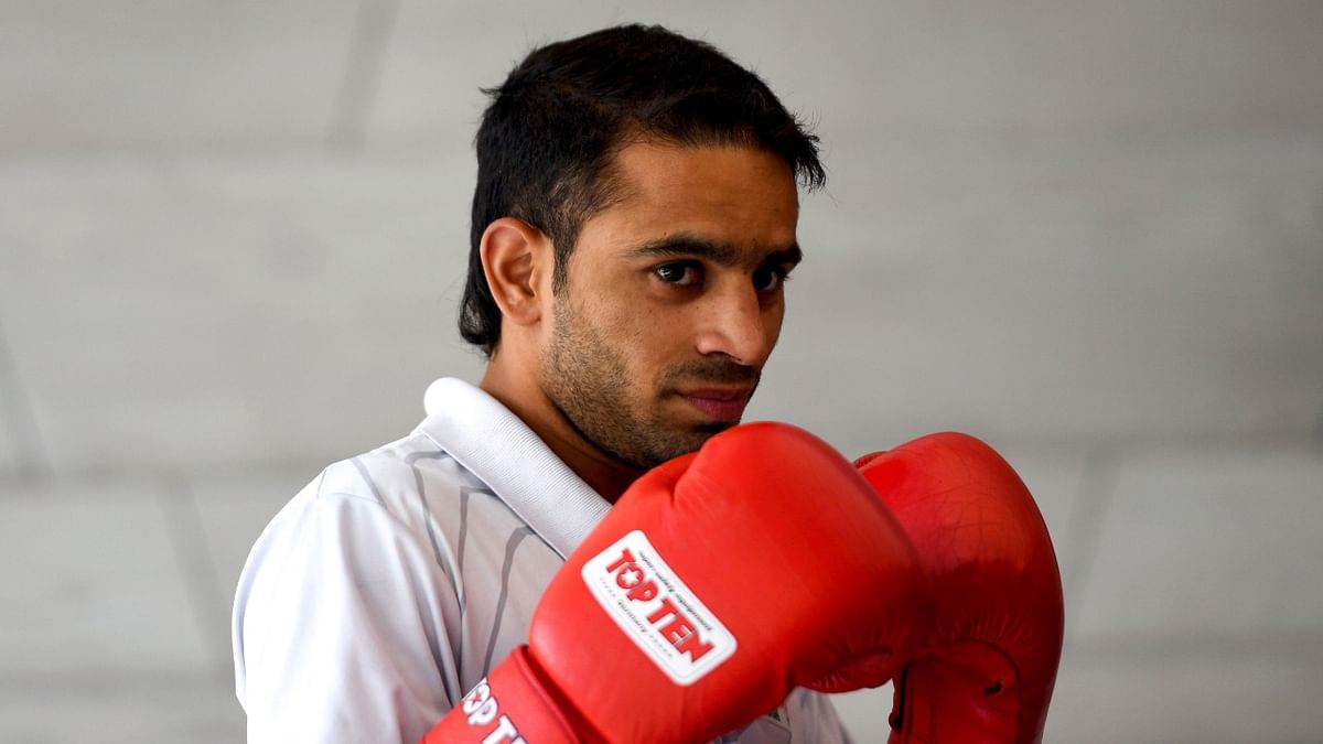 Amit Panghal ends with silver as judges rule in favour of nemesis Zoirov in Asian boxing finals