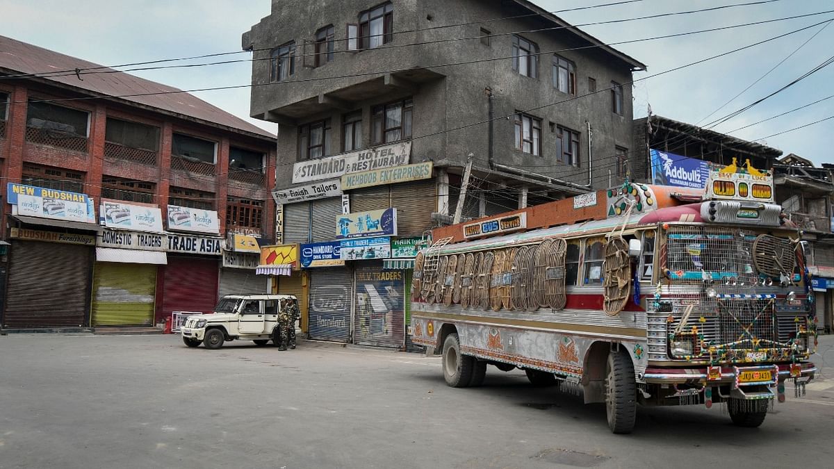 Protesting J&K transporters decide to resume operations, seek meet with LG