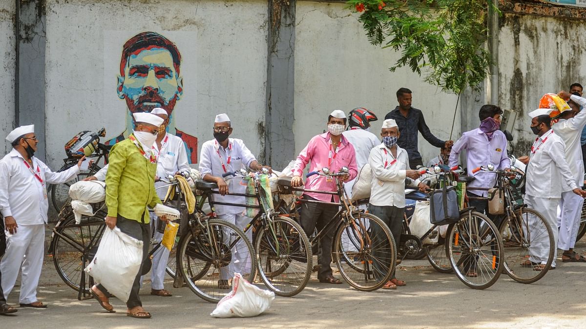 HSBC India commits Rs 15 crore to Mumbai's Dabbawalas for Covid relief