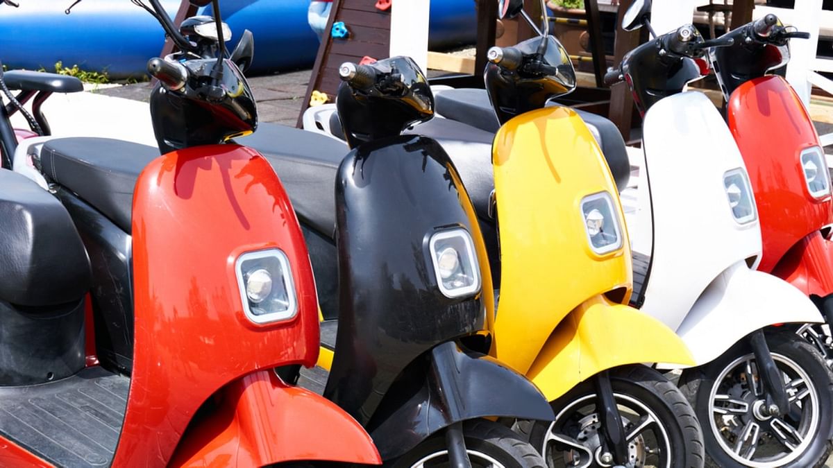 Gujarat govt's incentives, FAME-II subsidy may cut electric 2-wheelers' prices by Rs 30,000: ICRA