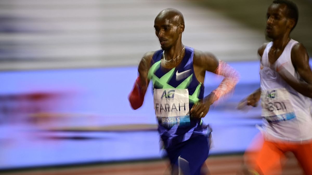 Mo Farah fails to make Olympic qualifying time for 10,000 metres