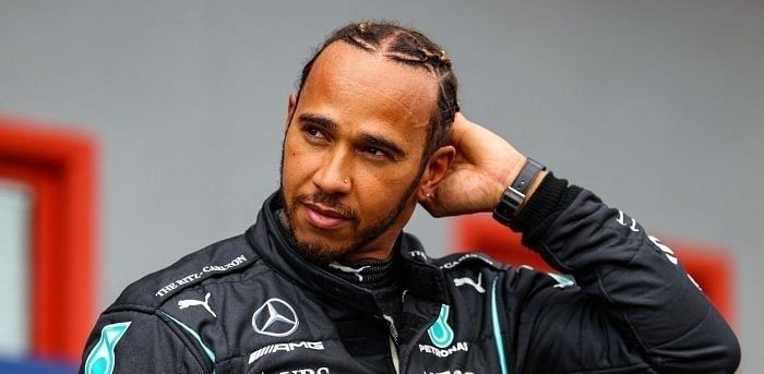 Lewis Hamilton signs two-year contract extension with Mercedes 