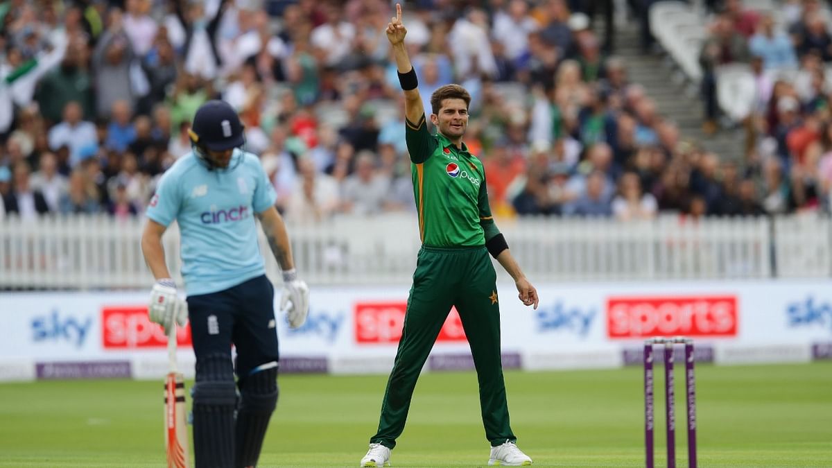 Pakistan bowl against England in 2nd ODI