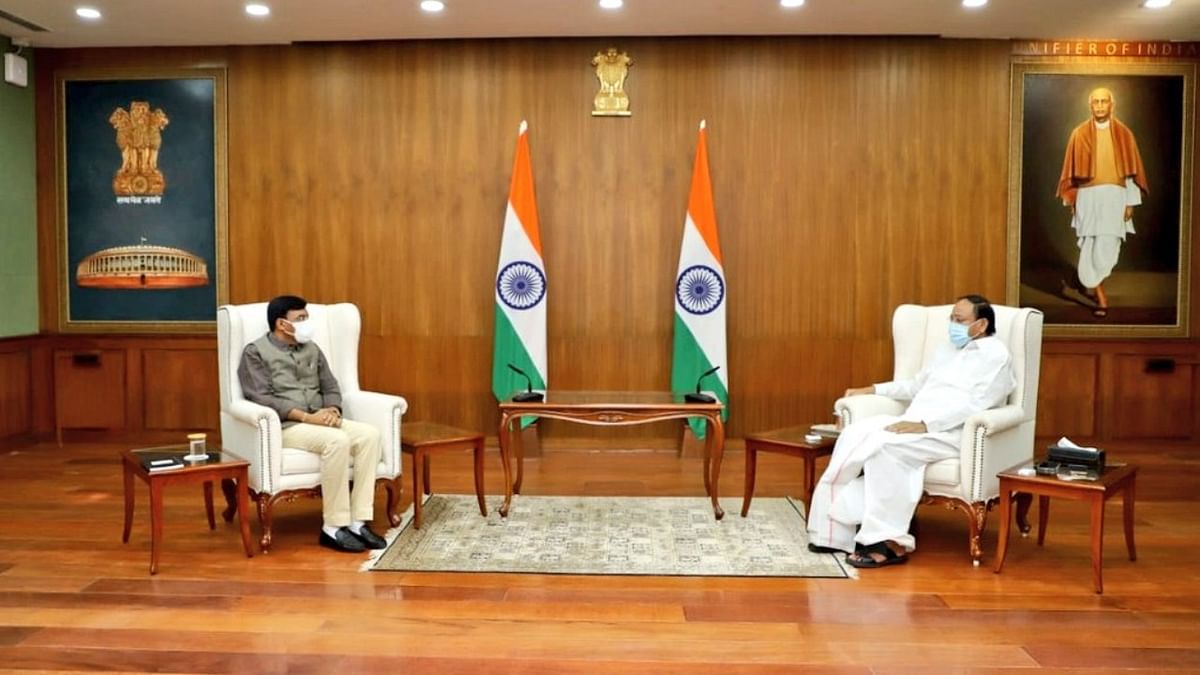 Madhya Pradesh Governor, Union ministers call on Vice President Venkaiah Naidu