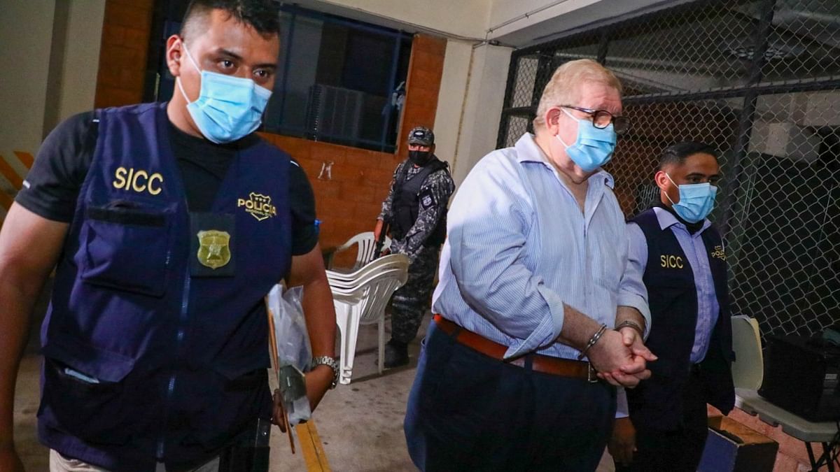 Ex-president formally charged in El Salvador corruption case