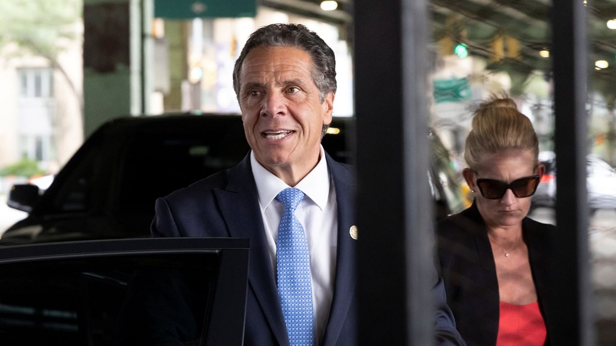 Alone and out of options: How Andrew Cuomo finally gave up the fight