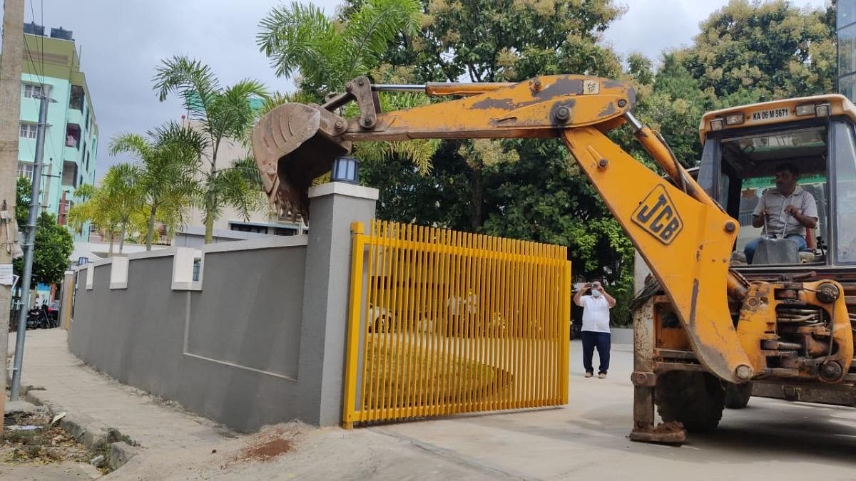 2.5 acres excluded from Kaggadasapura Lake area as BBMP begins eviction drive