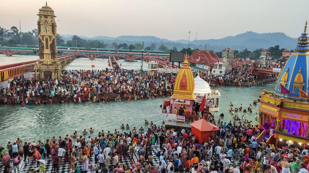 Seers differ on Kumbh closure after rise in Covid-19 cases
