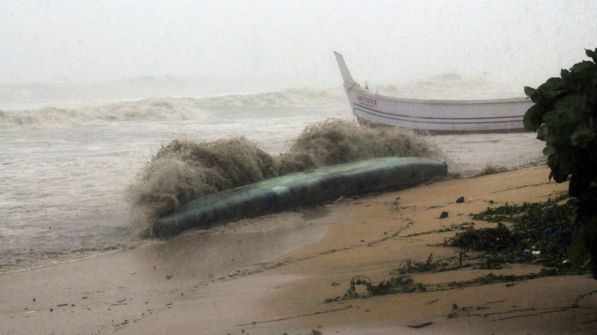 7 feared missing, 2 rescued after tug boat meets tragedy