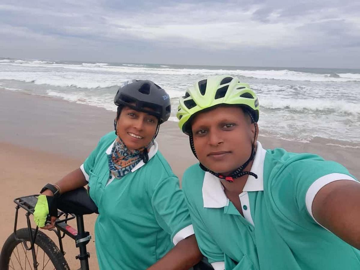 Bengaluru woman cycles across Golden Quadrilateral on a tandem