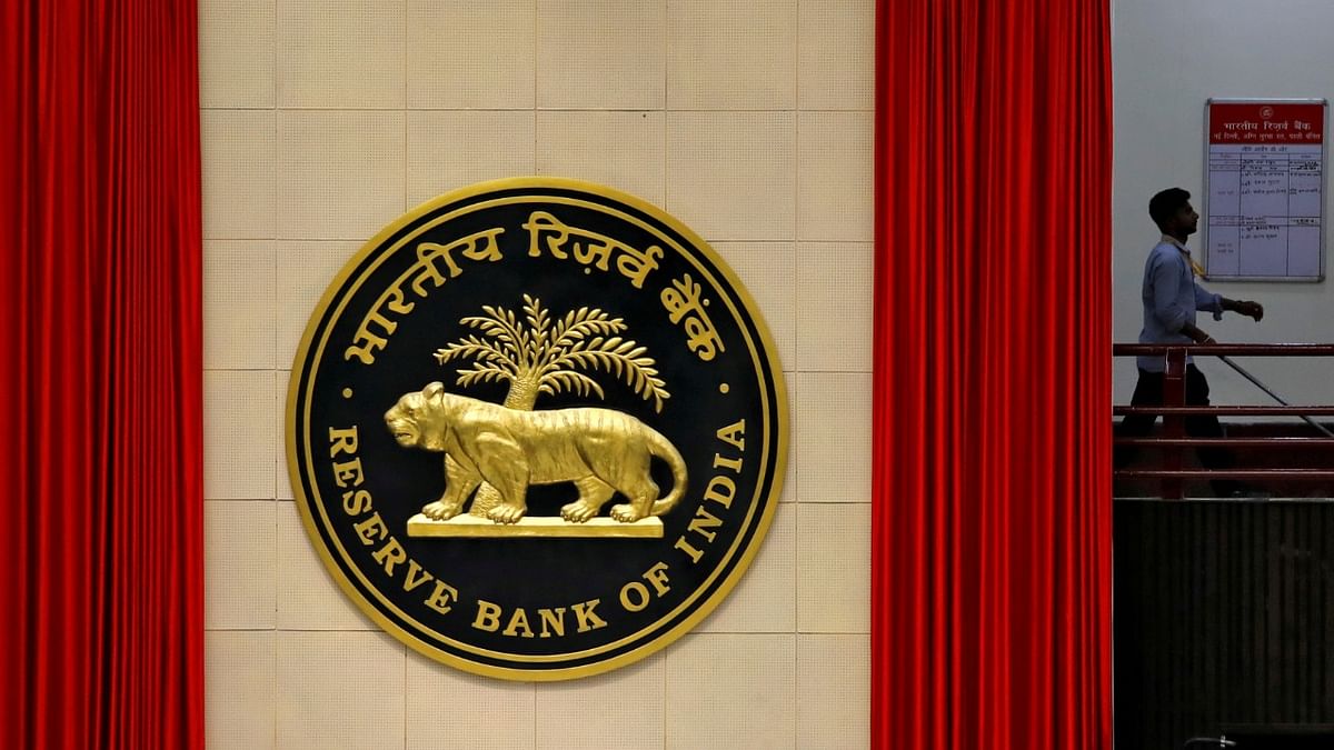 RBI issues revised norms for hiring of bank lockers