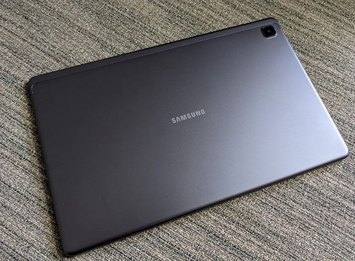 Samsung leads Indian tablet market; clocks 220% YoY growth