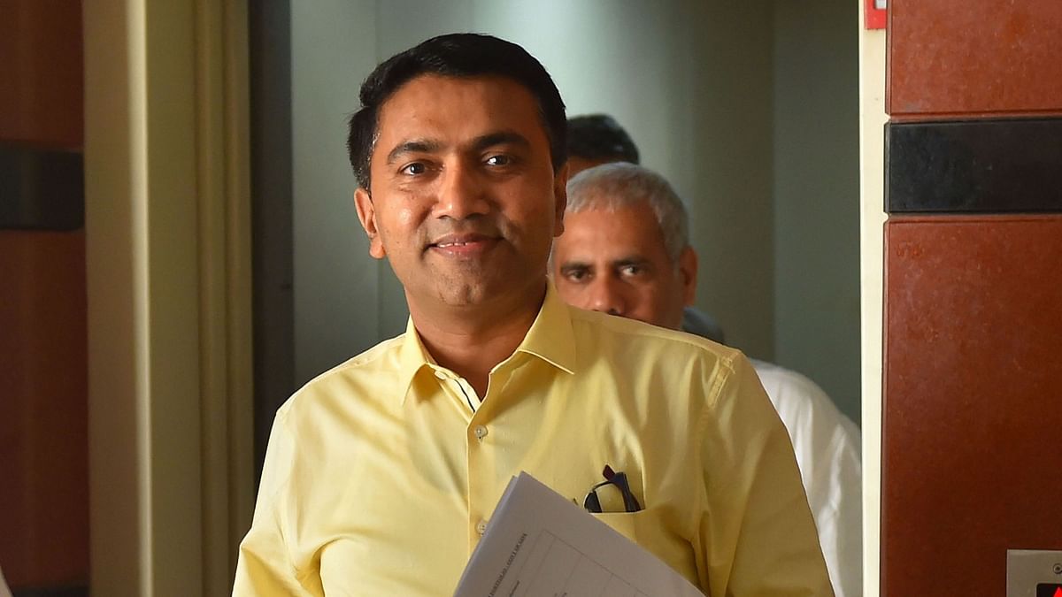 Goa CM Pramod Sawant 'gifts' fare meters to cabbies on Ganesh Chaturthi; taxi lobby rejects offer