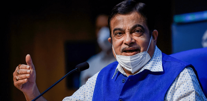 Small cars also need adequate airbags: Gadkari