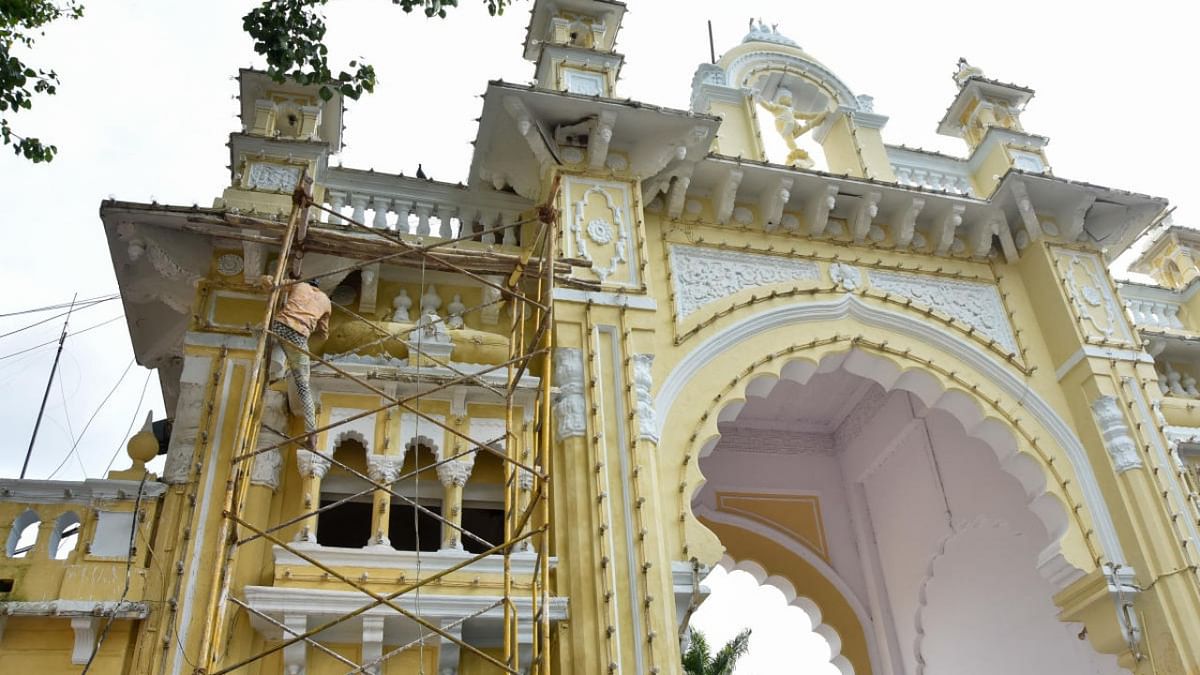 Parts of Mysore Palace get new coat of paint for Dasara