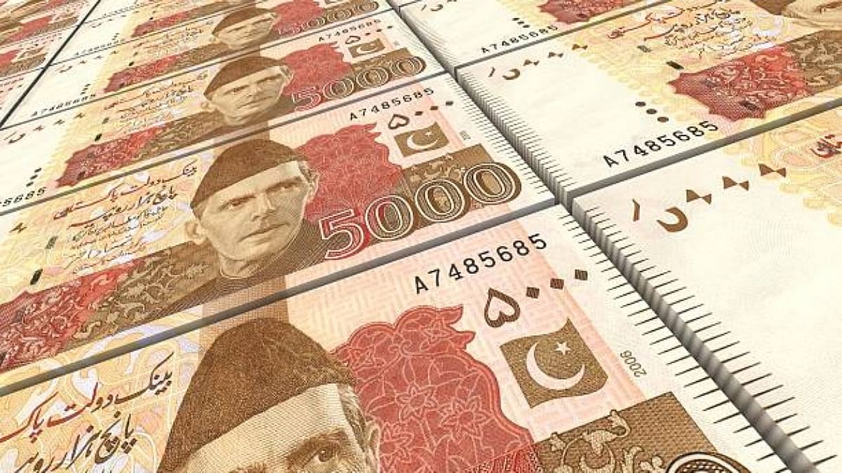 Millions of Pakistan rupees brought into Kandahar to exchange into US dollars