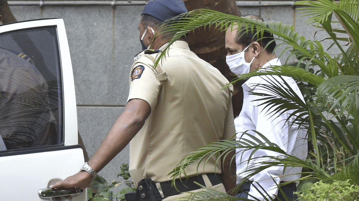 Mumbai Crime Branch takes Sachin Vaze's custody in extortion case