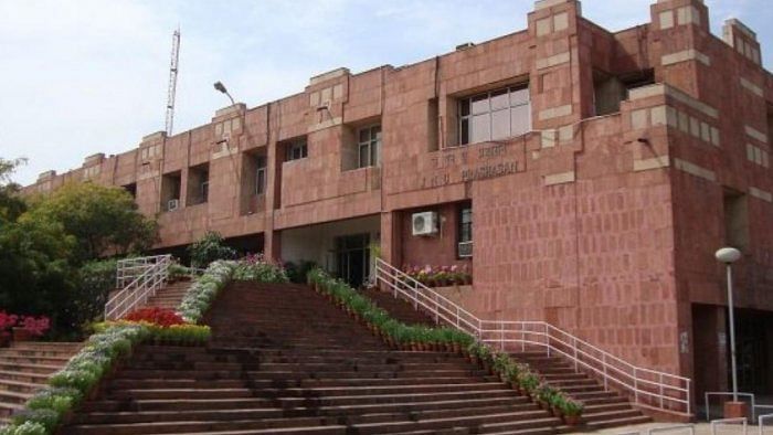 Delhi HC seeks govt's stand on providing medical staff, infra for JNU Covid centre