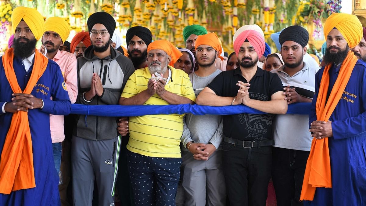 More than 8,000 Sikh pilgrims to visit Pakistan from November 17-26 for Guru Nanak birth anniversary