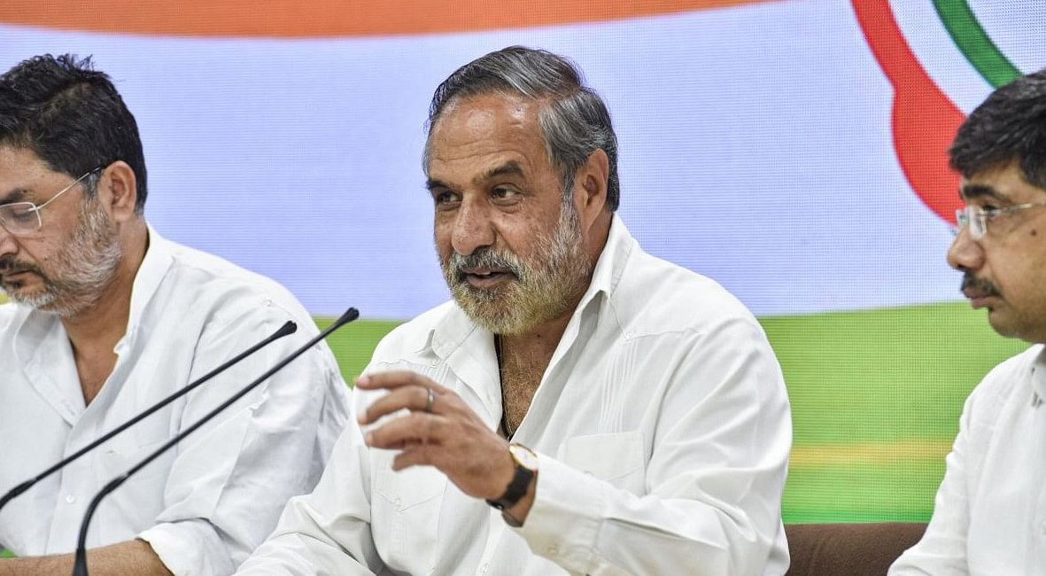 Hope govt draws lessons to not bypass Parliament: Anand Sharma on repeal of Farm Bills