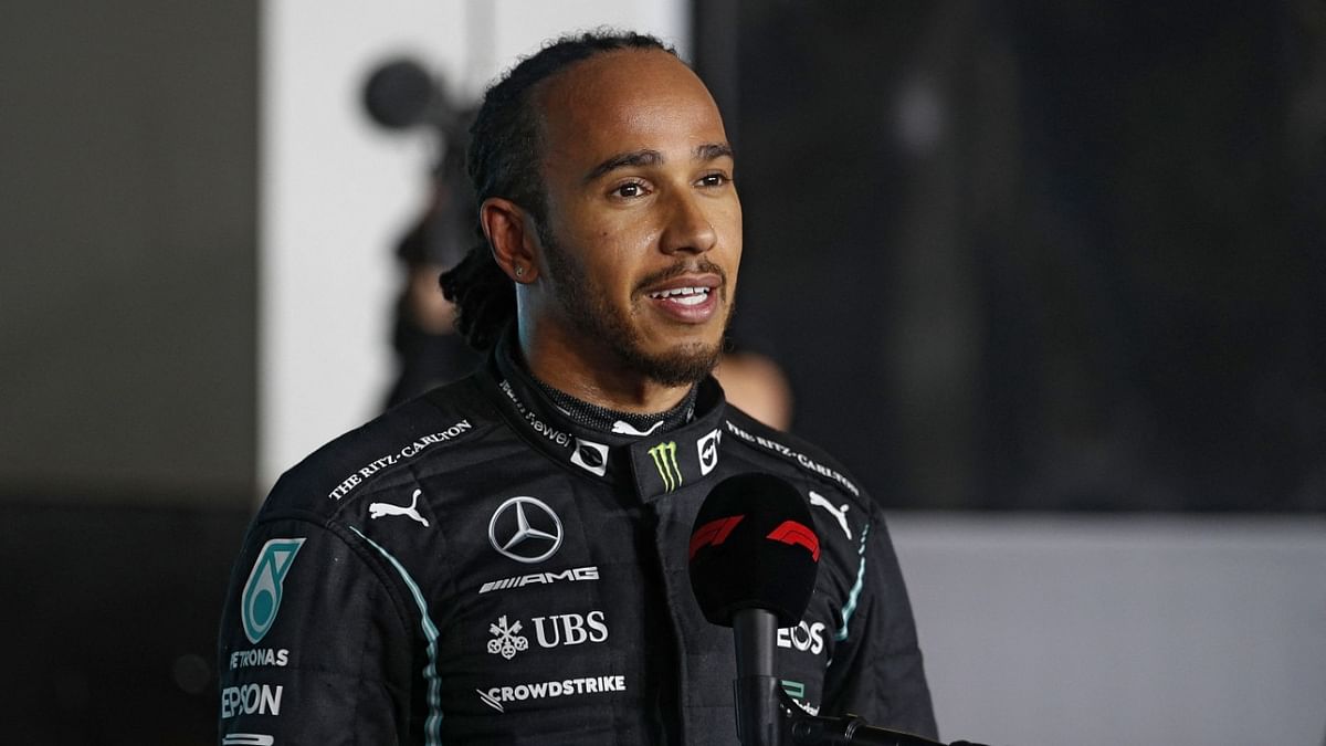 Lewis Hamilton on pole for inaugural Qatar Grand Prix