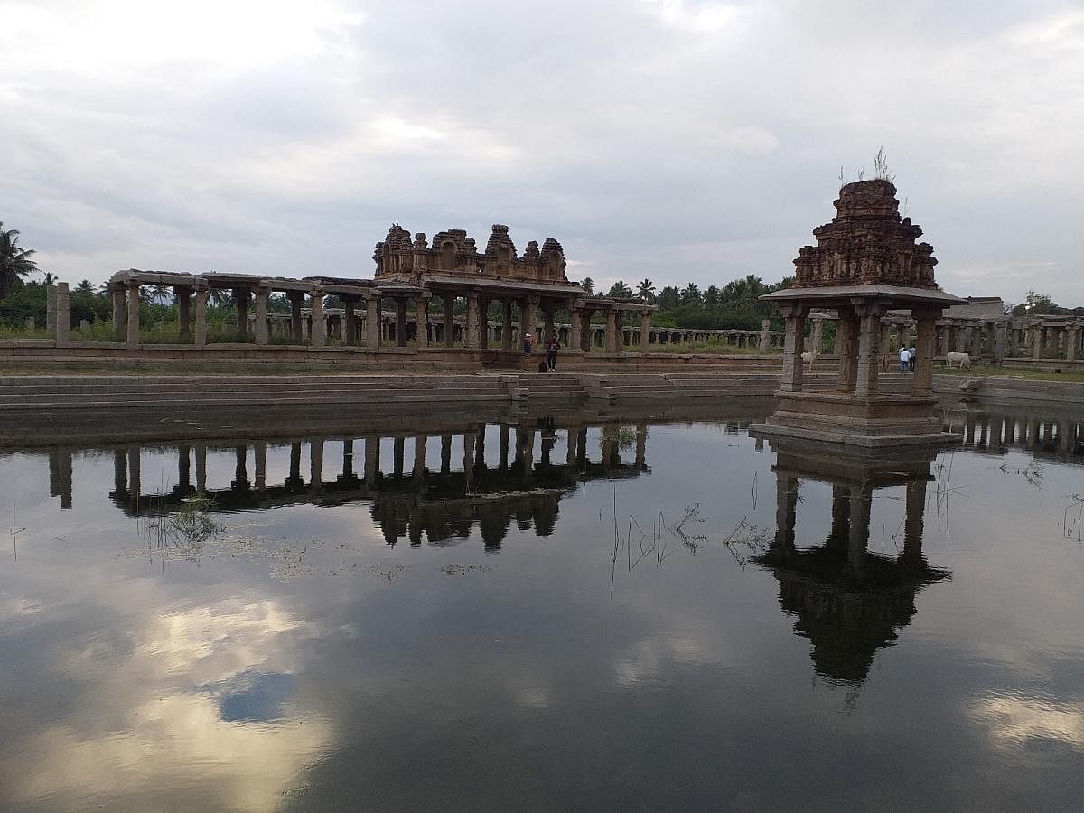 The path of water in Vijayanagara