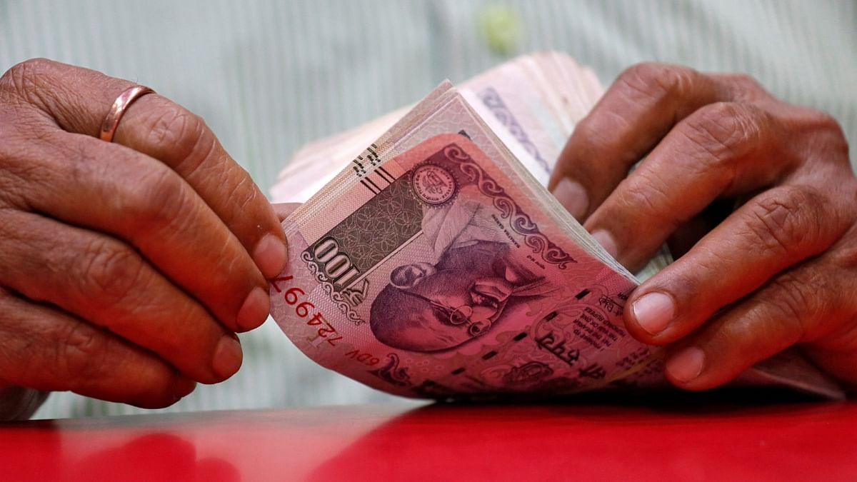 Investors bet big on SIPs as inflows top Rs 67,000 crore in April-October period of FY22