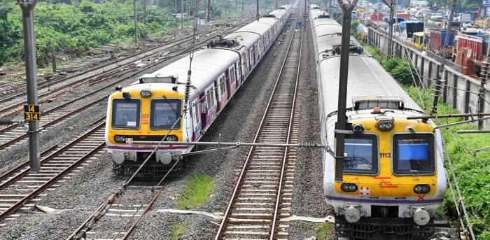 Mumbai: Man killed after tiff on suburban train