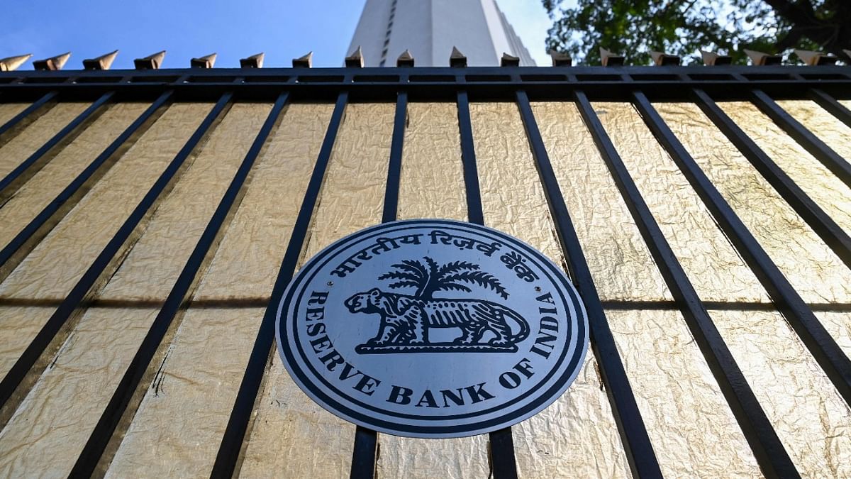 Centre's stake in banks may stay at 26%
