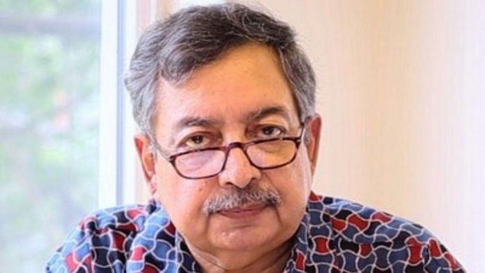 Vinod Dua remains 'extremely critical and fragile', says daughter Mallika