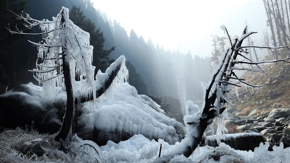 Srinagar records season’s coldest night at minus 2.6 degrees Celsius
