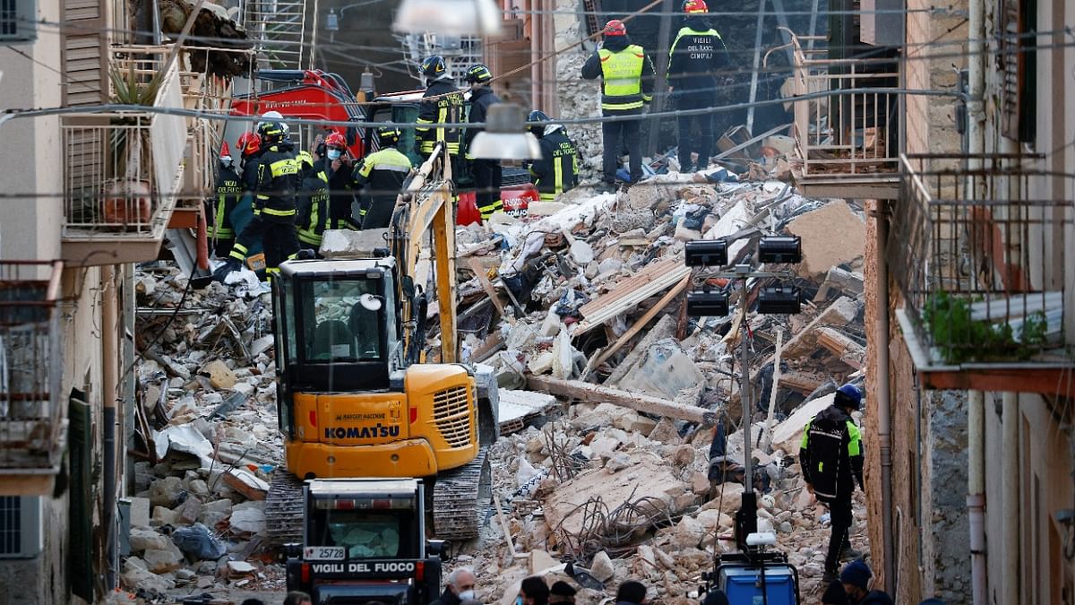 Pregnant nurse among 7 dead in Sicily building collapse