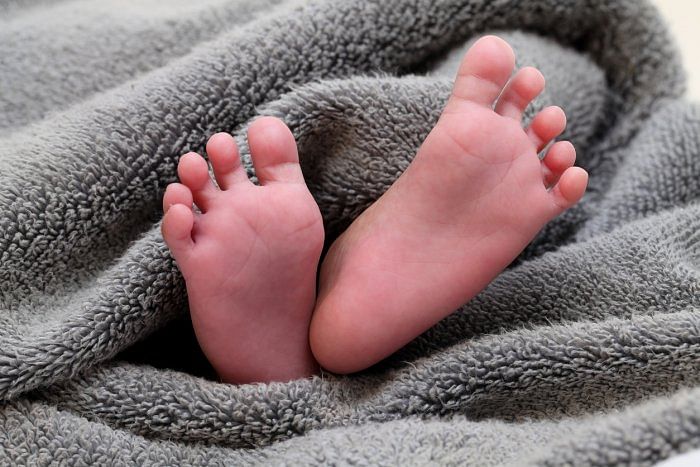 Tamil Nadu: Infant dies as husband carries out wife's delivery at home