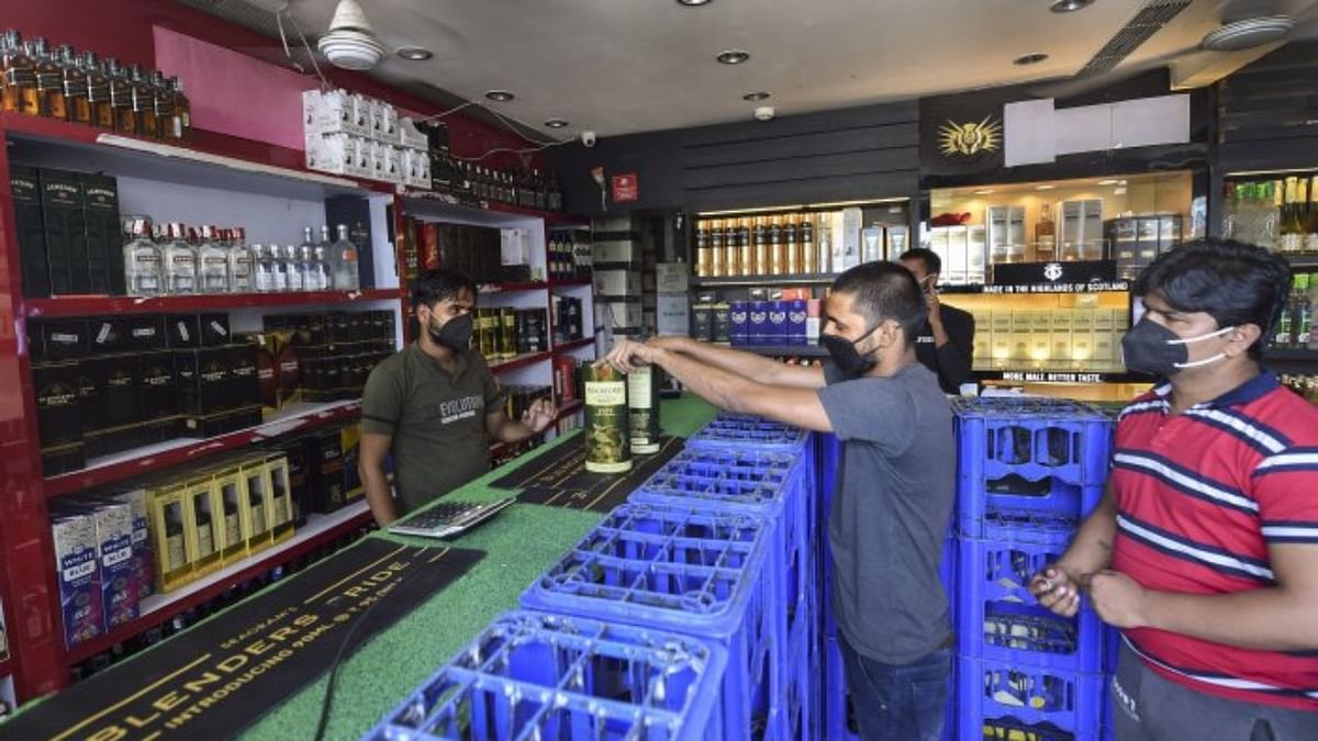 Telangana extends liquor shop timings for New Year Eve