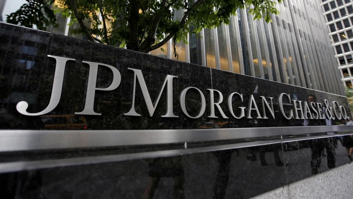 JPMorgan profit beats estimates on M&A boost