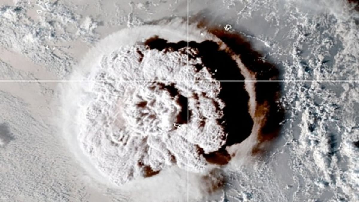 Tsunami threat recedes from huge Pacific volcanic eruption