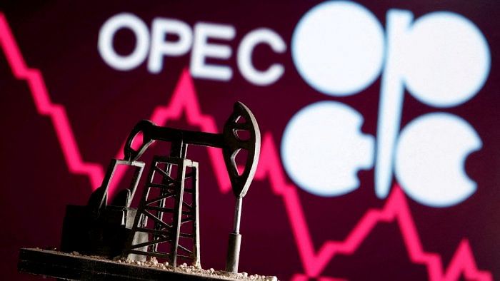 Russia squeezes Mideast, OPEC shares in India's oil market to historic lows