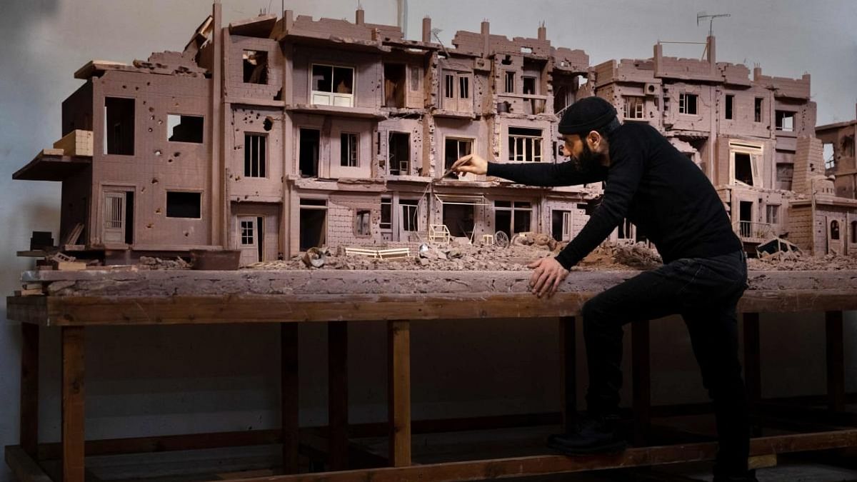 The exiled sculptor of 'all that is no longer there' in Syria